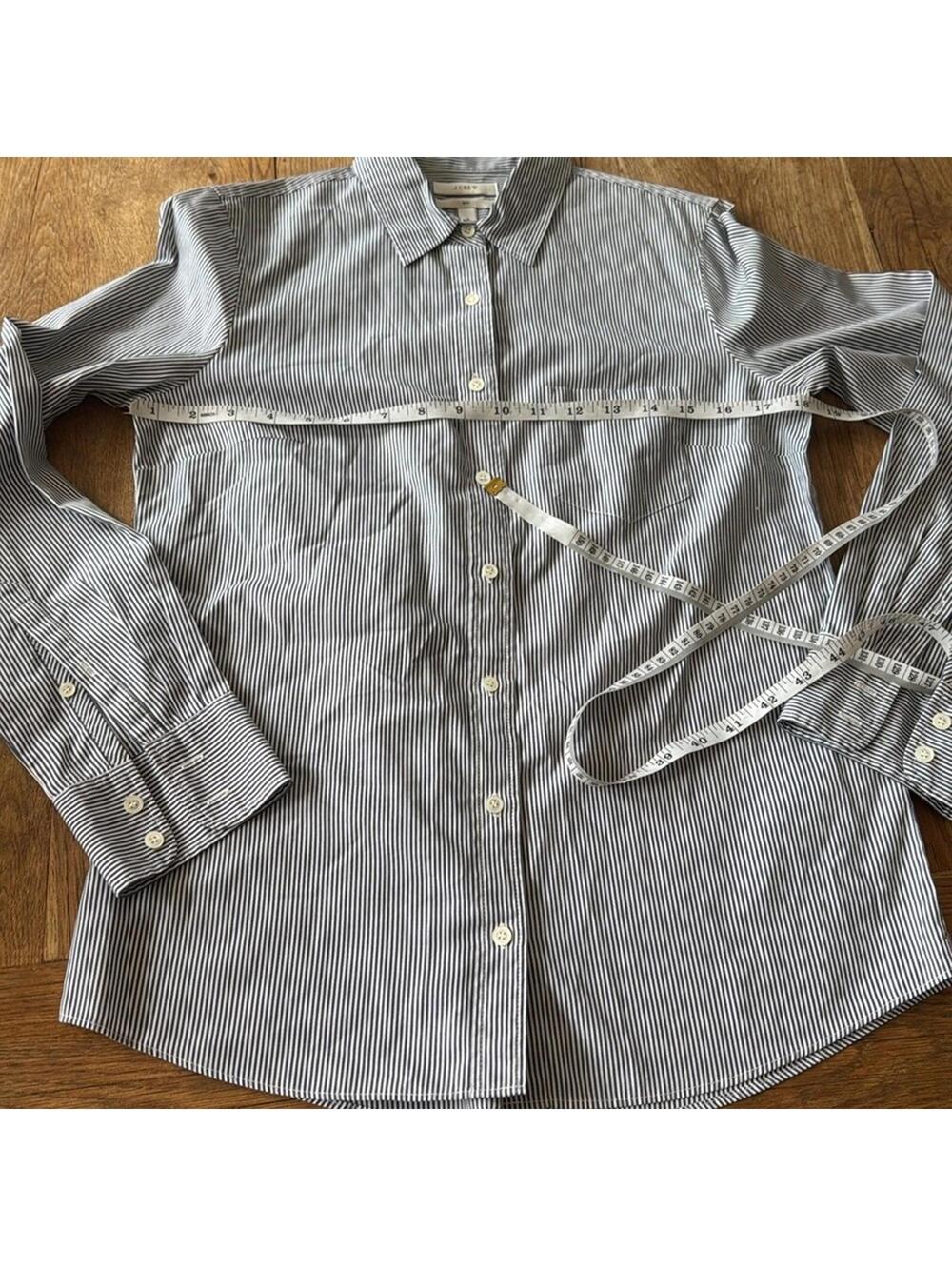 J. Crew Boy Womens button down size 4